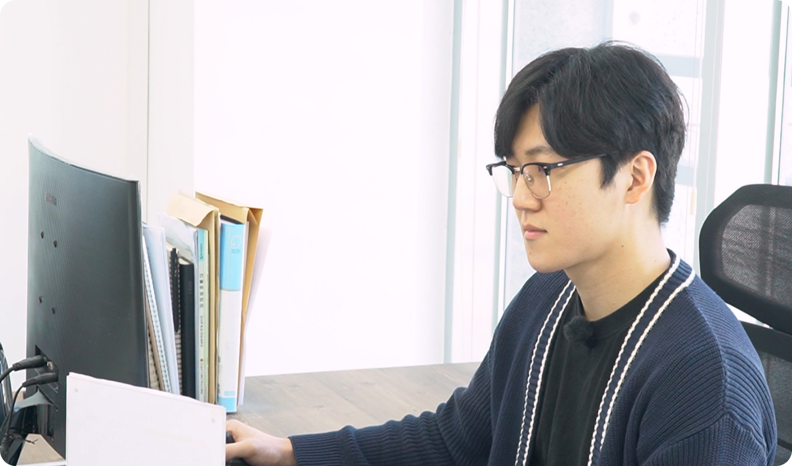 고객사례_청춘엔지니어링_이석표파트장님 업무모습